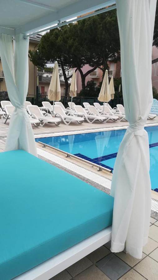 Residence Atlantico Lido di Jesolo Buitenkant foto